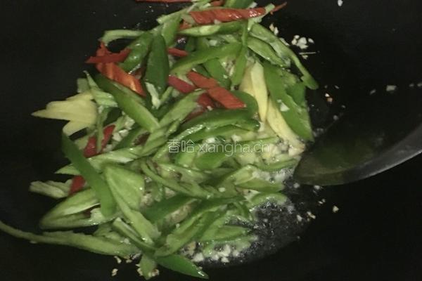 小炒孜然鱿鱼的做法图解7