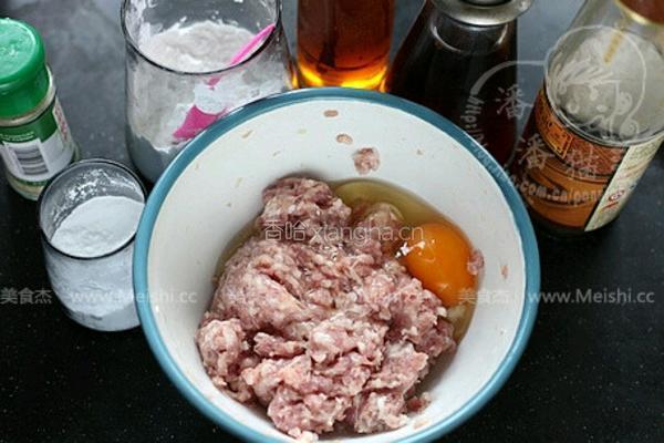 水汆丸子冬瓜汤的做法图解1