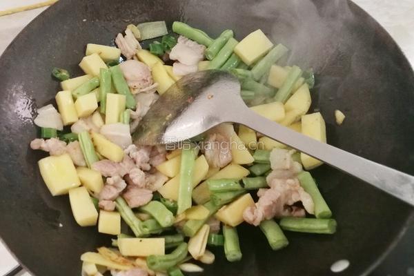 豆角土豆焖面的做法图解4