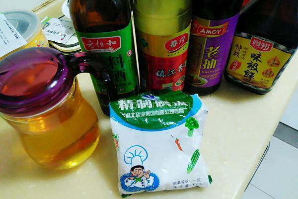 土豆炖牛腩的做法图解3