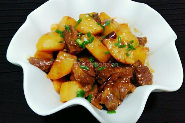 土豆炖牛腩的做法图解18