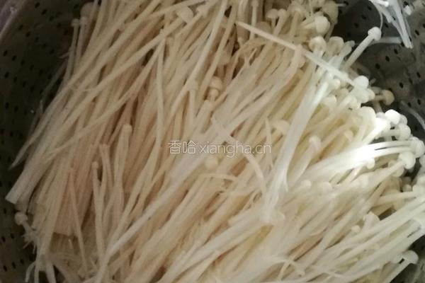 虫草花拌金针菇的做法图解1