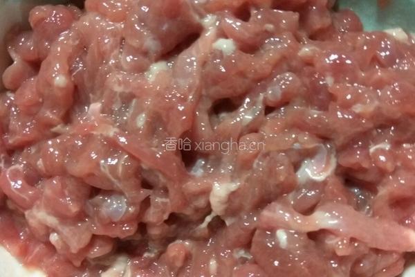 孜然芝麻炒肉丝的做法图解2