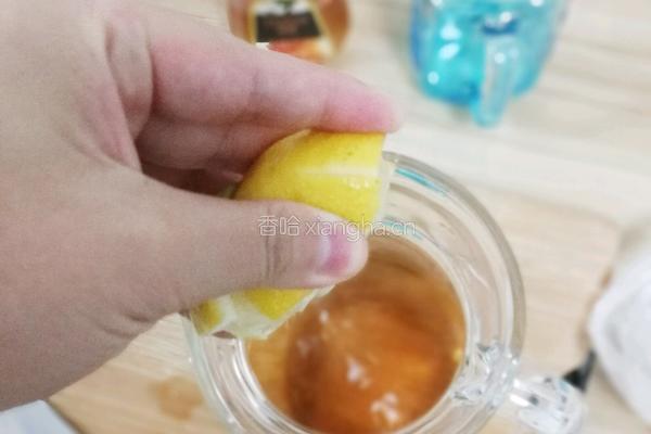 蜂蜜柠檬茶的做法图解2