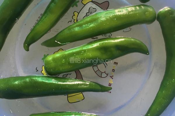 炸鱼儿辣椒的做法图解5