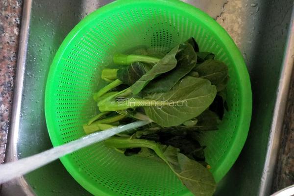 火腿青菜豆腐汤的做法图解2