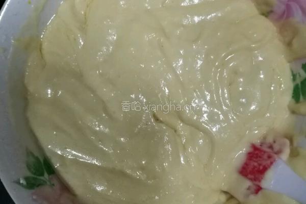 草莓纸杯蛋糕的做法图解2