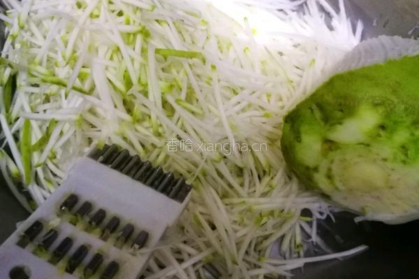 呛芥菜丝的做法图解2