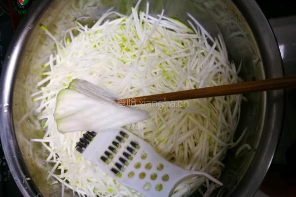 呛芥菜丝的做法图解3