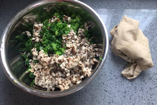 荠菜香菇馄饨的做法图解14