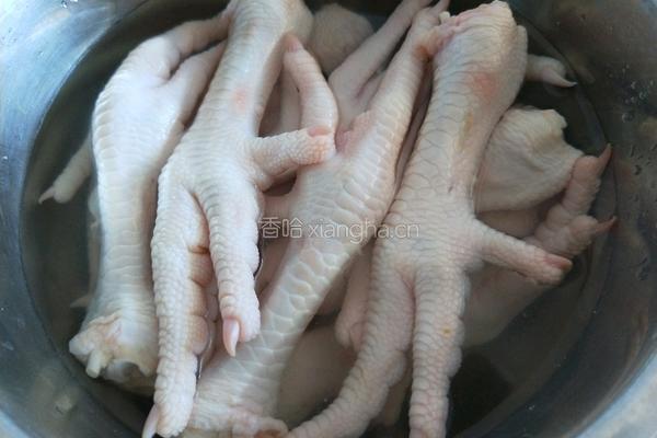 卤鸡爪的做法图解1