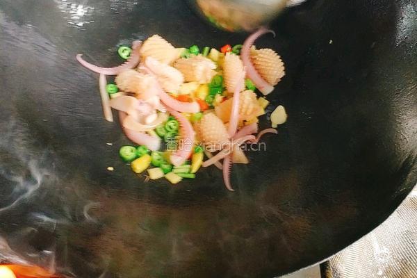 泡椒鱿鱼卷的做法图解5