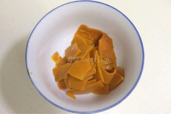 南瓜软欧包的做法图解1