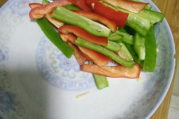 海鲜菇炒肉的做法图解2