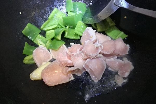 青椒肉片的做法图解4