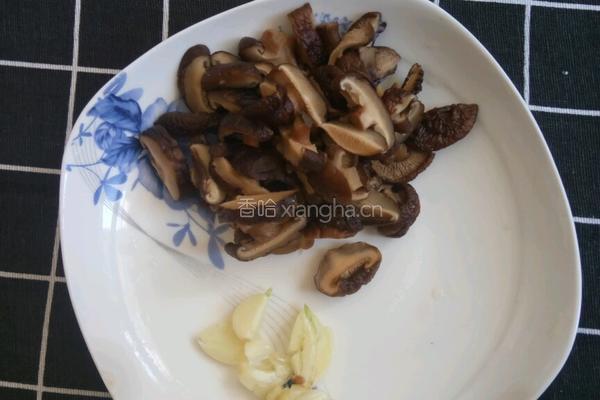 香菇青菜的做法图解2