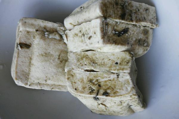 蒸臭豆腐干的做法图解1