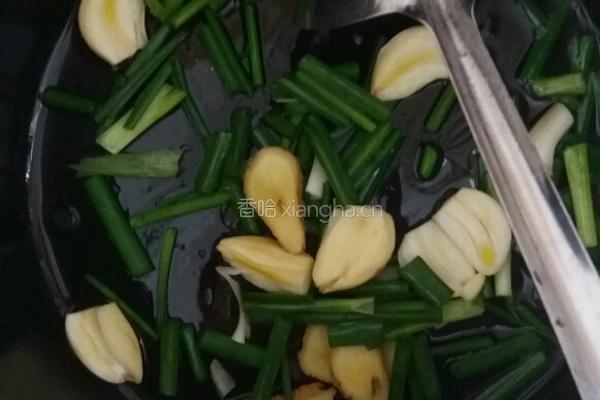 电饭煲红烧鸡块的做法图解6