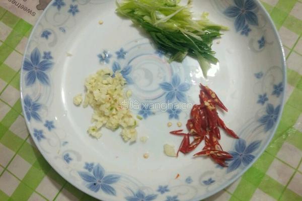 麻辣黄瓜豆皮丝的做法图解2