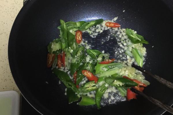 孜然麻辣鸡心的做法图解3