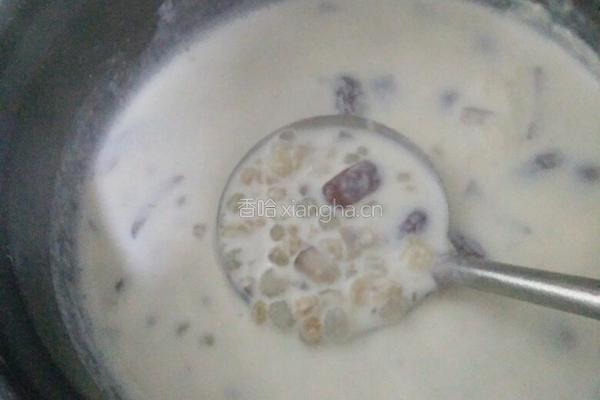 燕麦西米牛奶的做法图解4