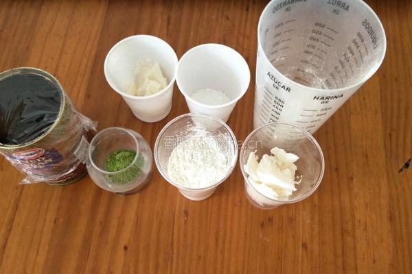 抹茶红豆泥酥的做法图解1