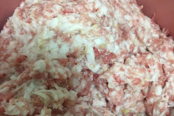 猪肉笋干馅饺子的做法图解4