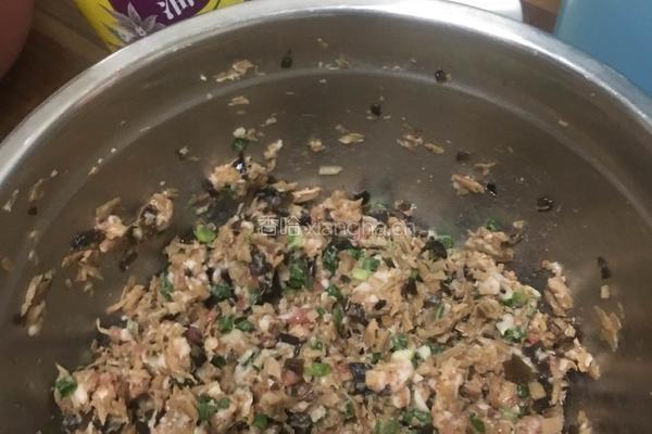 猪肉笋干馅饺子的做法图解7