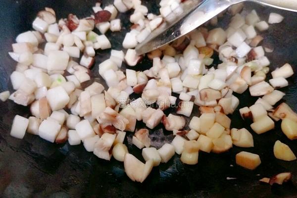 双菇打卤面的做法图解8