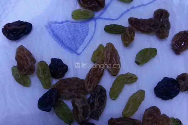 戚风蛋糕卷的做法图解4