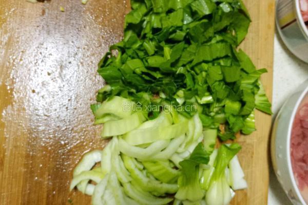 青菜牛肉炒饭的做法图解1