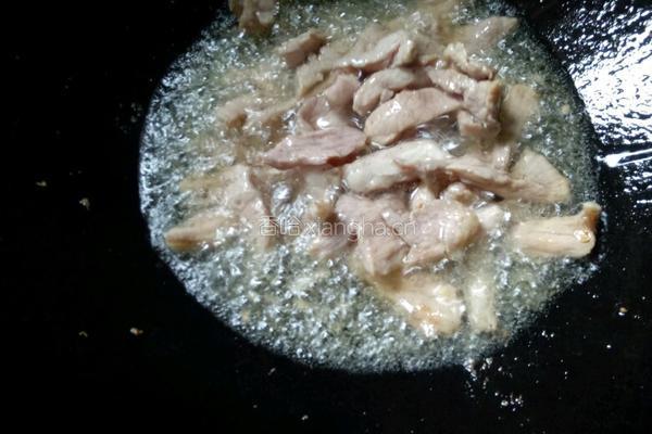 胡萝卜炒肉的做法图解2
