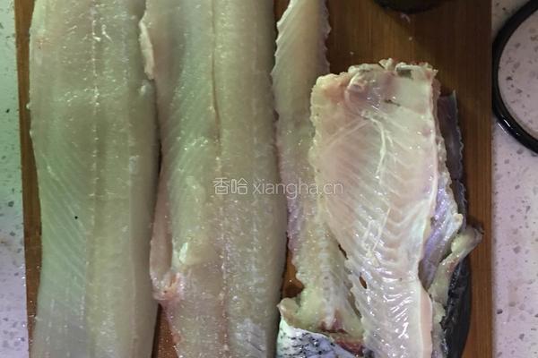 麻辣水煮鱼的做法图解1