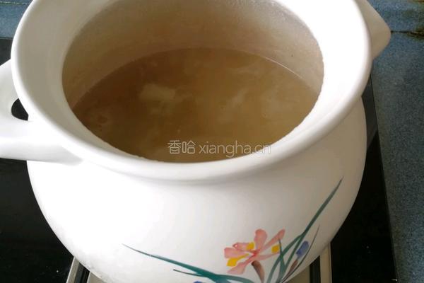 鸡汤砂锅土豆粉的做法图解1