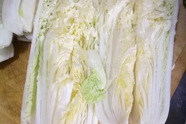 自制酸菜的做法图解1