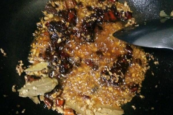 香辣螃蟹炒年糕（的做法图解6