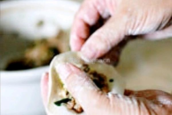 芹菜猪肉馅包子的做法图解5