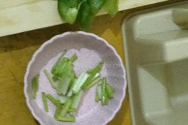 香干炒肉丝的做法图解3