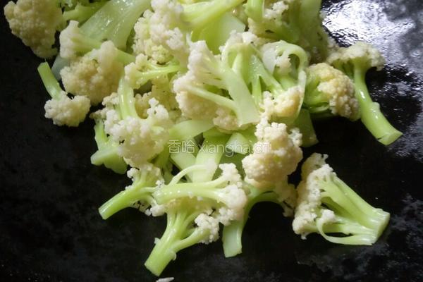 蒜蓉炒花菜的做法图解5