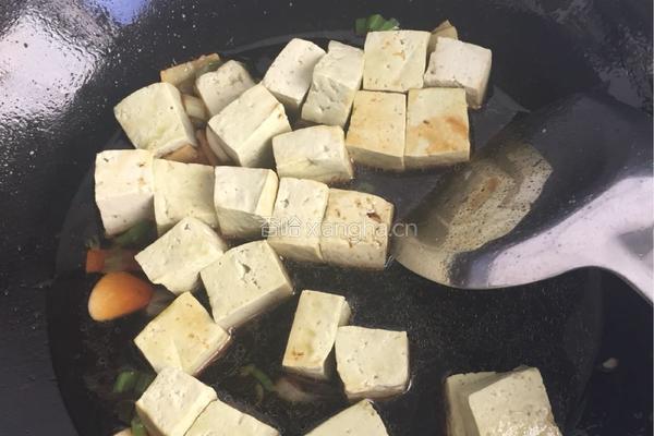豆腐炒虾仁的做法图解7