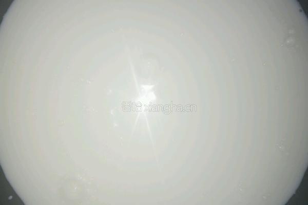 牛奶南瓜汁的做法图解4