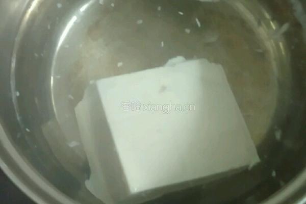 虾仁豆腐蒸蛋的做法图解3