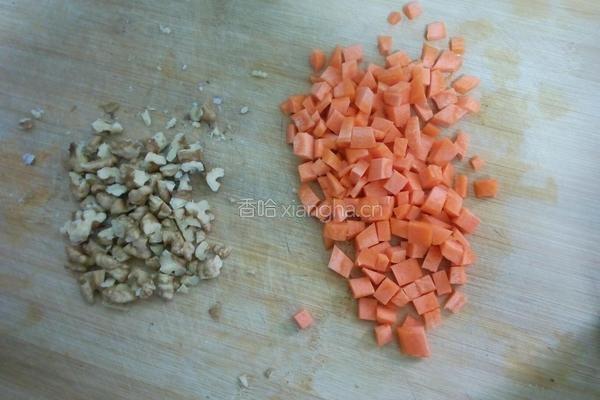 小米核桃胡萝卜米糊的做法图解1