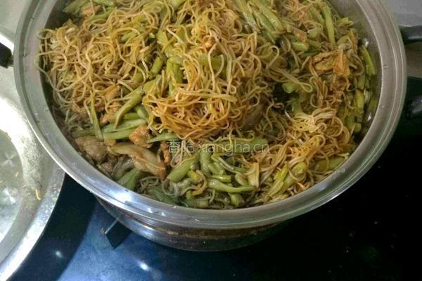 五花肉豆角焖面的做法图解8