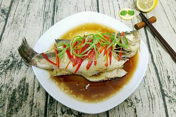 清蒸鲈鱼的做法图解7
