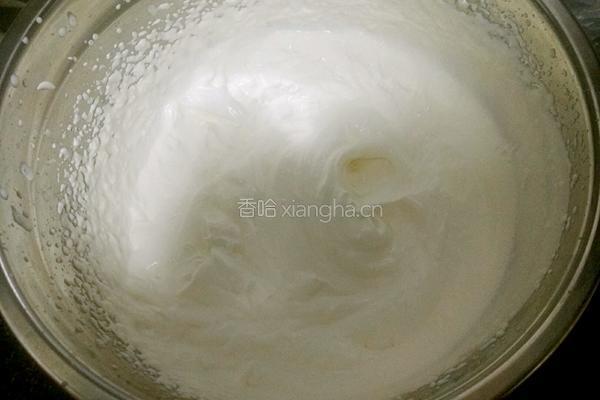 小猪水果生日蛋糕的做法图解2