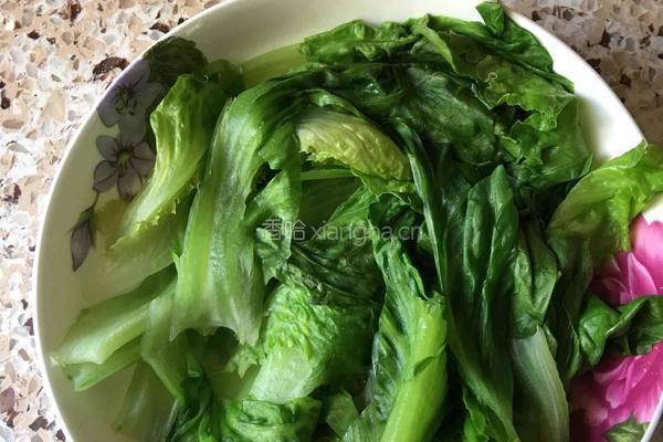 白灼生菜的做法图解2