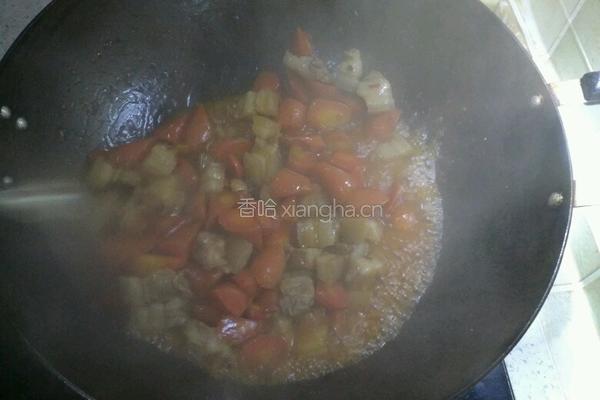 胡萝卜烧肉的做法图解6