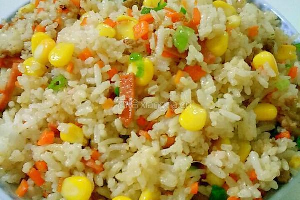 胡萝卜玉米炒饭的做法图解7