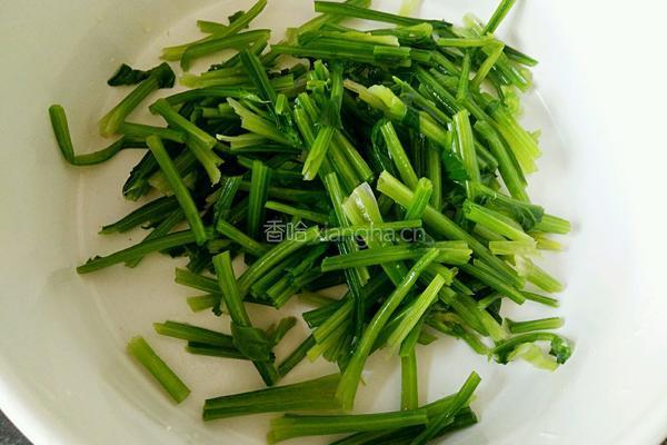 减脂辣菠菜的做法图解4